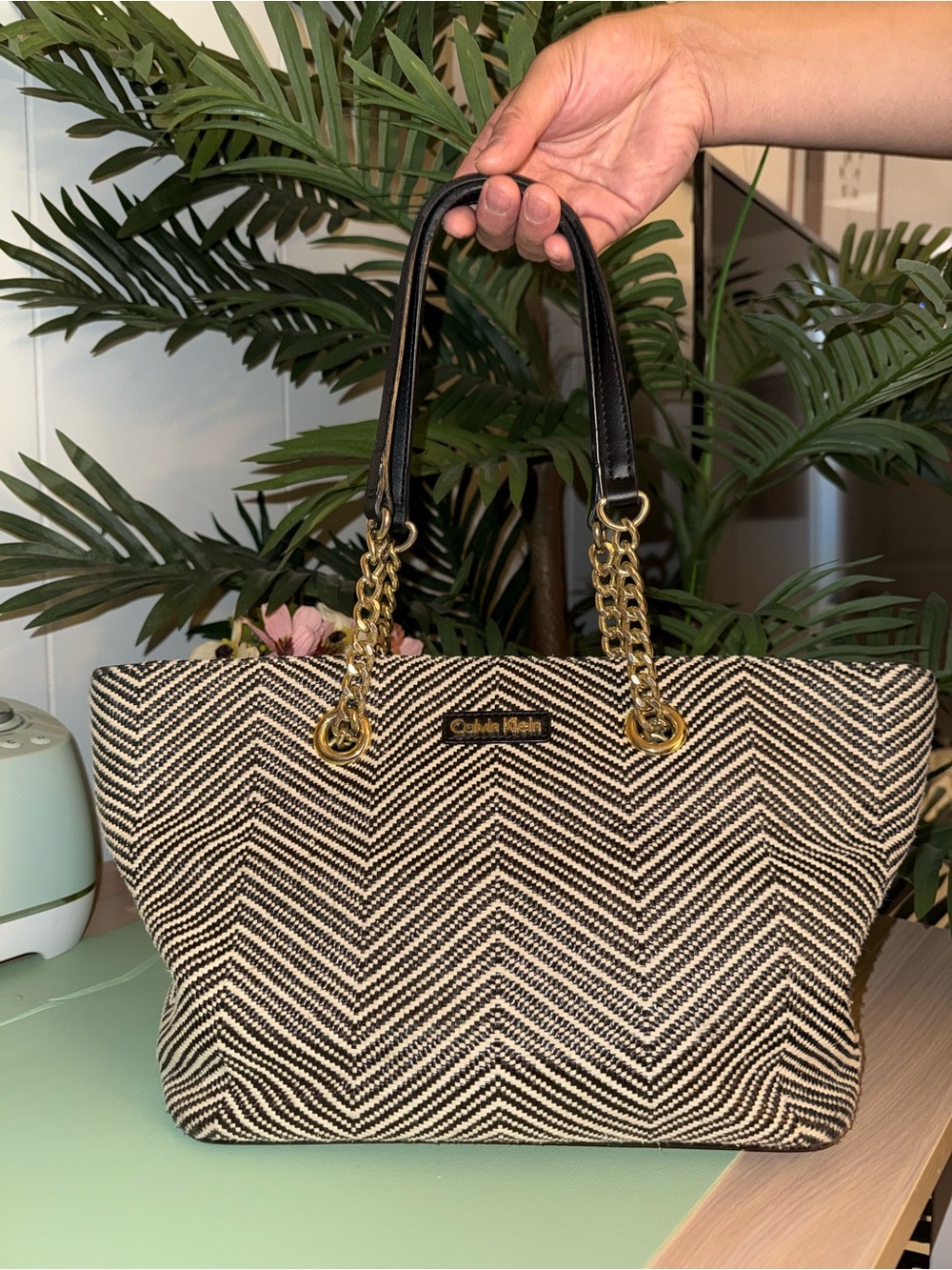 Calvin Klein Black & Cream Chevron Chain-Handle Tote